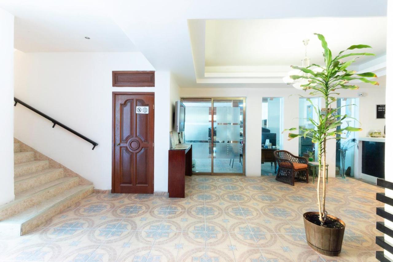 Hotel Gandhi Четумал Екстериор снимка