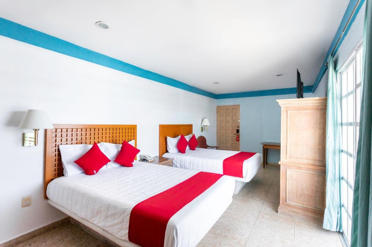 Hotel Gandhi Четумал Екстериор снимка