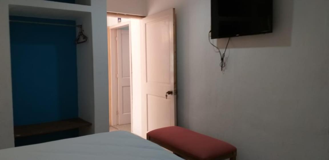 Hotel Gandhi Четумал Екстериор снимка