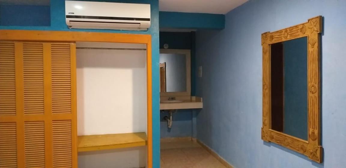 Hotel Gandhi Четумал Екстериор снимка