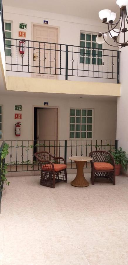 Hotel Gandhi Четумал Екстериор снимка