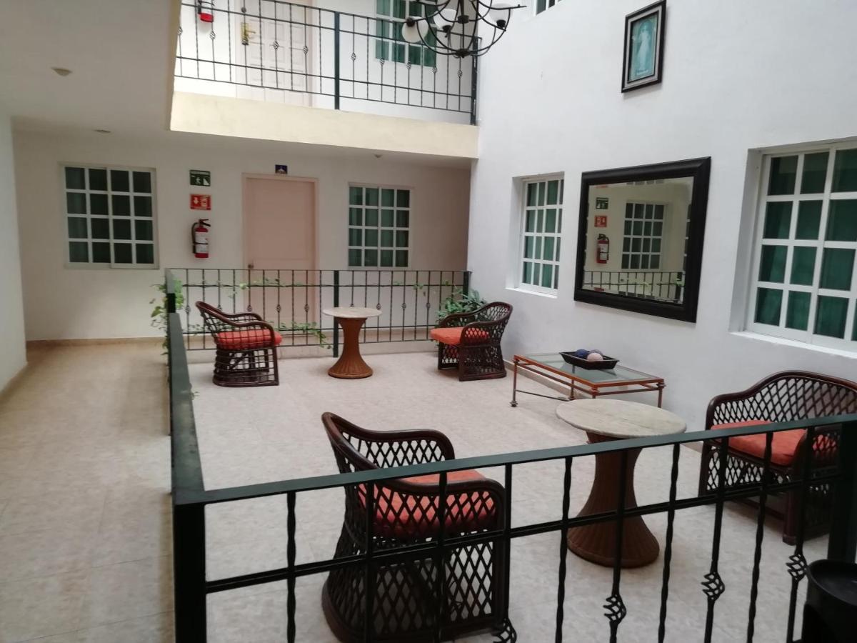 Hotel Gandhi Четумал Екстериор снимка
