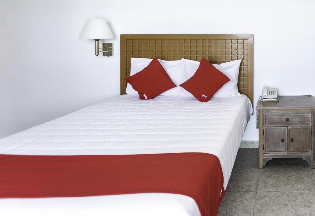 Hotel Gandhi Четумал Екстериор снимка