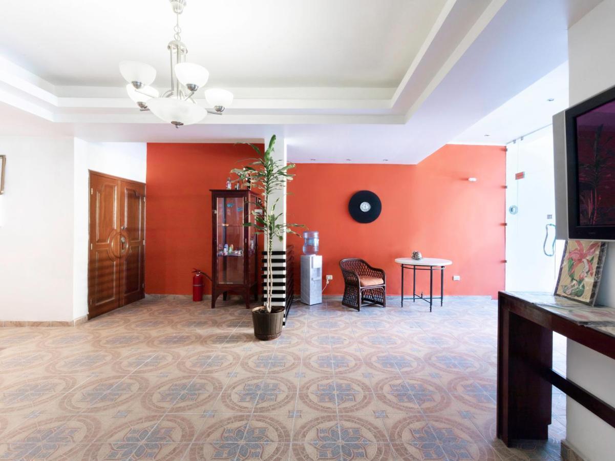 Hotel Gandhi Четумал Екстериор снимка