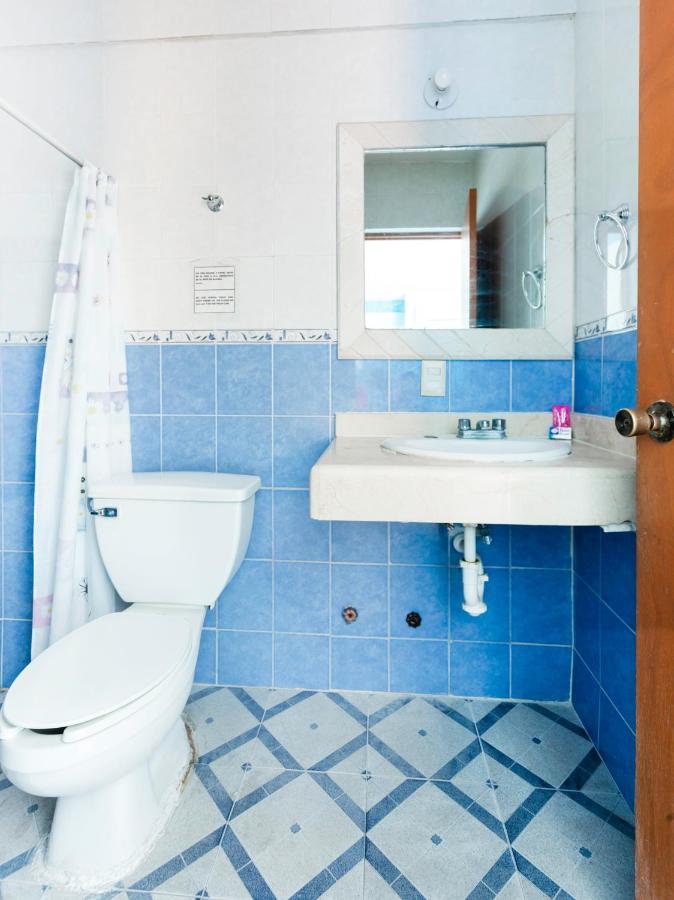 Hotel Gandhi Четумал Екстериор снимка